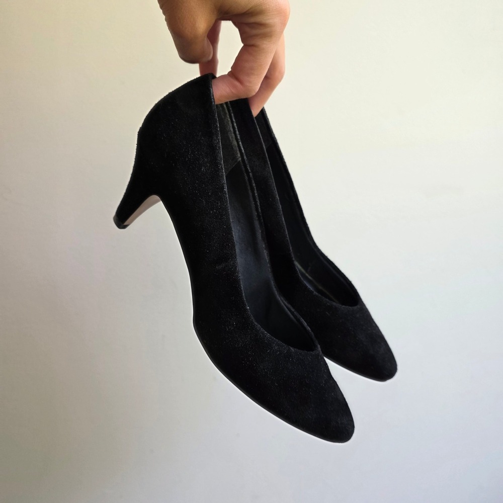 Vintage Capezio Solar Black Suede Kitten Heel Pumps Pointed Toe Shoes 7.5 B